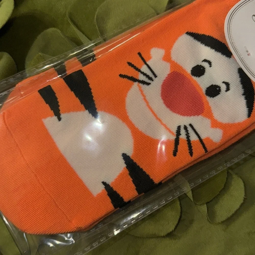 No show‎ fashion character socks